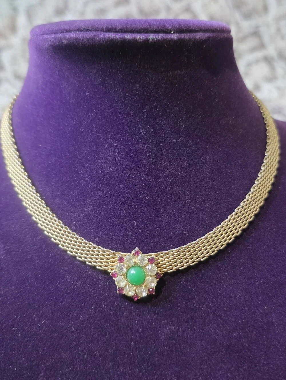Vintage Attributed Juliana D&E Studio Girl Mesh Choker Green Cabochon 18